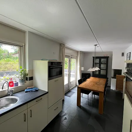 度假居 Vakantiehuis Midden In De Natuur