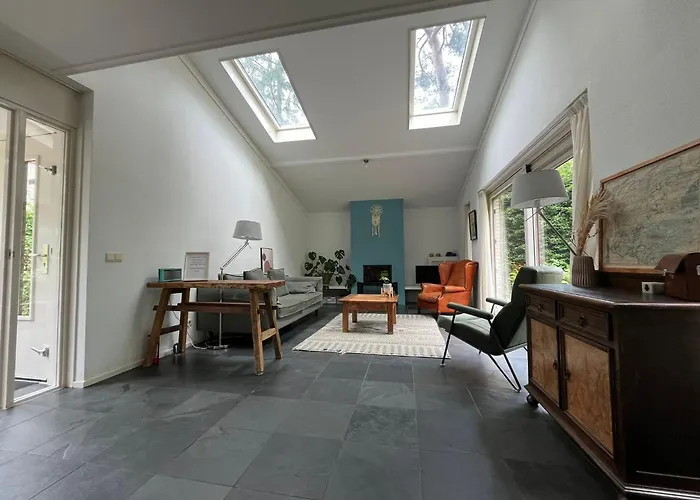 Holiday home Midden In De *